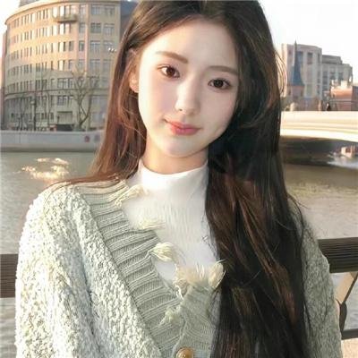 碧窗艳影